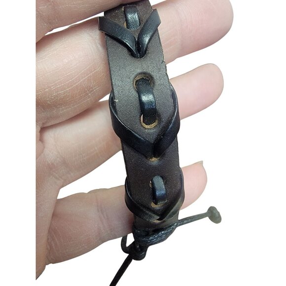 Handmade‎ Leather Bracelet Black weaved - Picture 2 of 3
